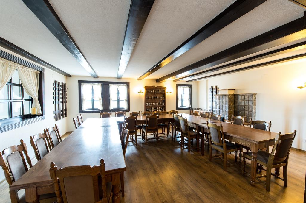 Hotel Castel Royal Mosnita Noua Ngoại thất bức ảnh