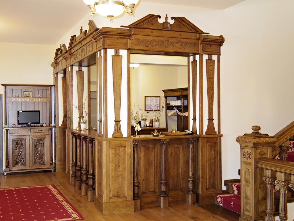 Hotel Castel Royal Mosnita Noua Ngoại thất bức ảnh