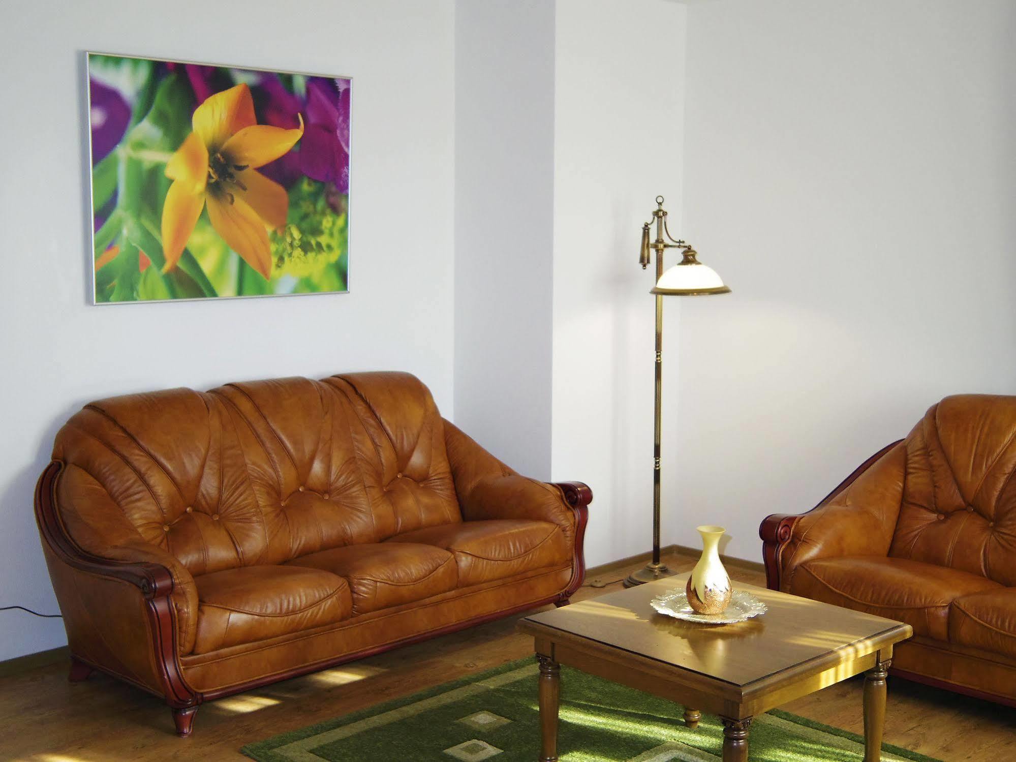 Hotel Castel Royal Mosnita Noua Ngoại thất bức ảnh