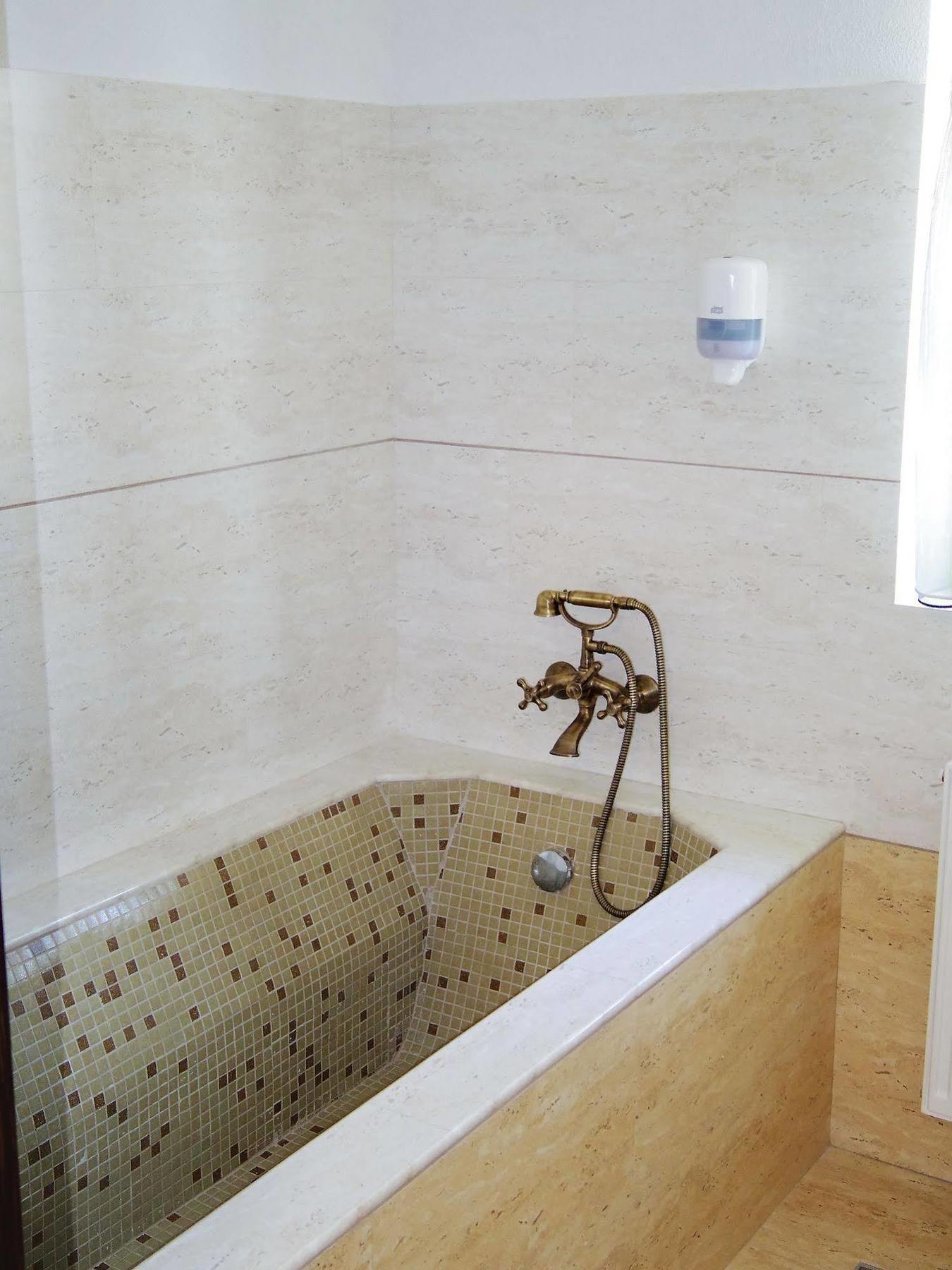 Hotel Castel Royal Mosnita Noua Ngoại thất bức ảnh