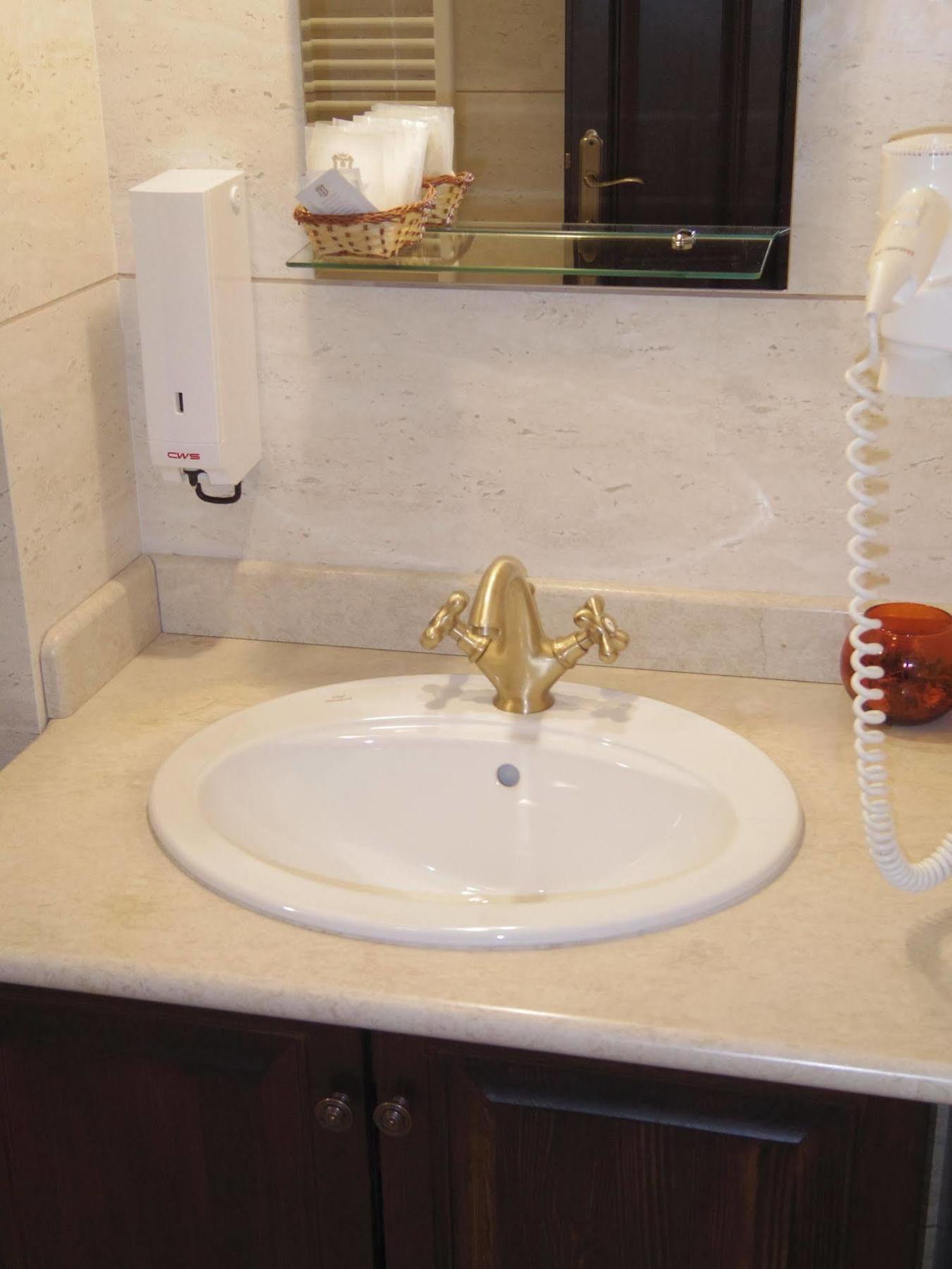 Hotel Castel Royal Mosnita Noua Ngoại thất bức ảnh