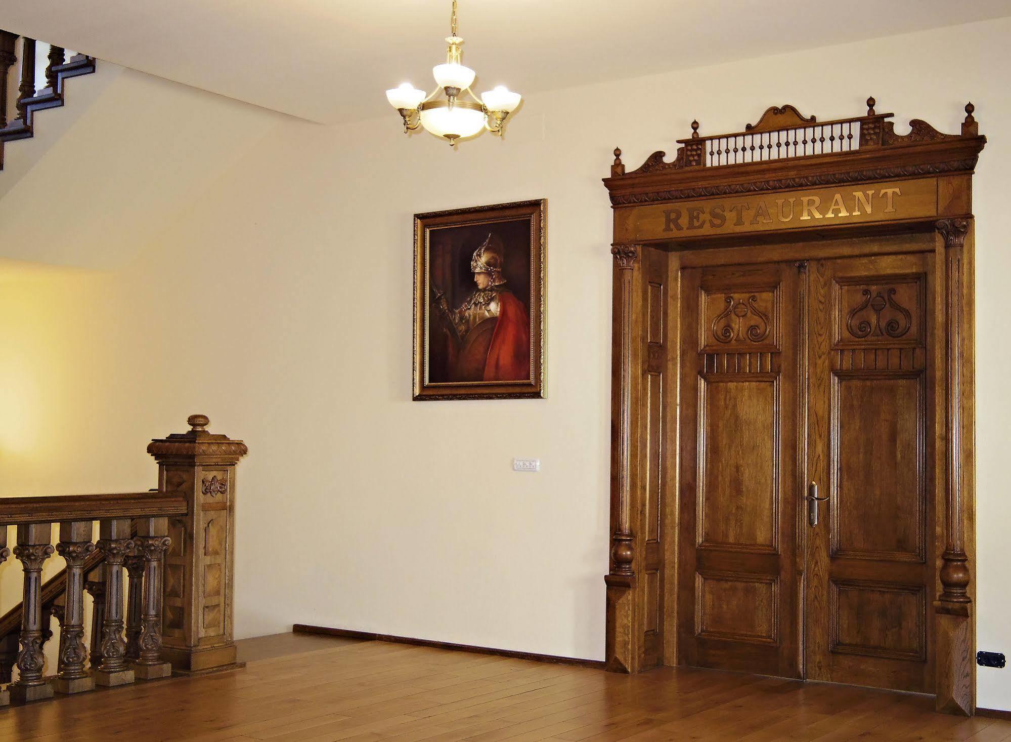 Hotel Castel Royal Mosnita Noua Ngoại thất bức ảnh