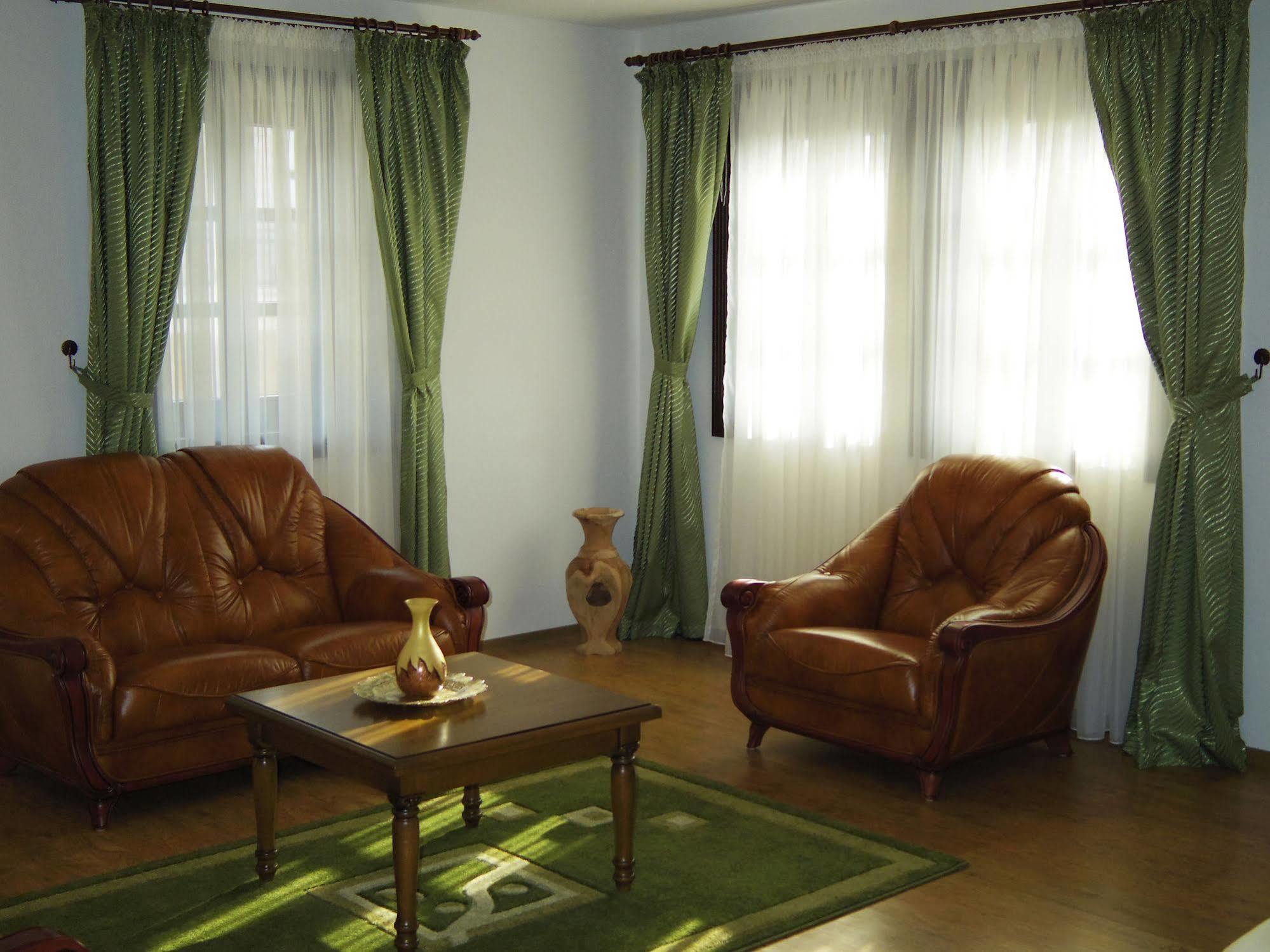 Hotel Castel Royal Mosnita Noua Ngoại thất bức ảnh